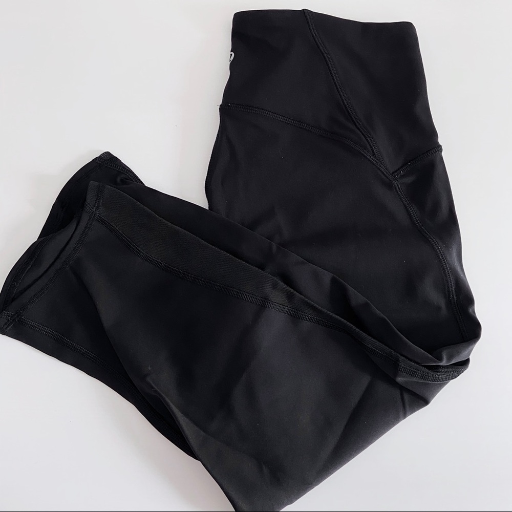 Lululemon Train Times 17” Cropped Leggings